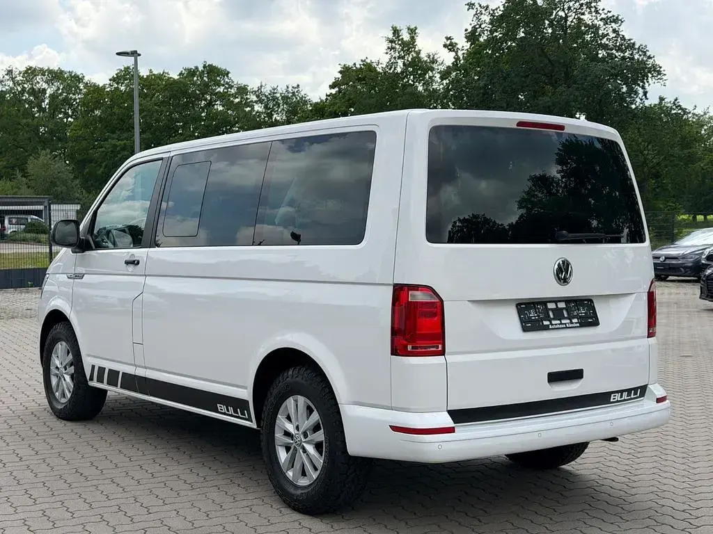 Gebraucht VW Multivan 150 PS (110 kW) 2019 Weiß Van / Kleinbus