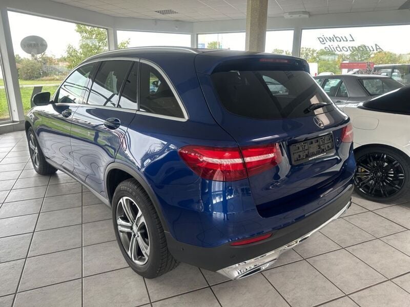 Gebraucht Mercedes GLC250 204 PS (150 kW) 2016 Blau SUV