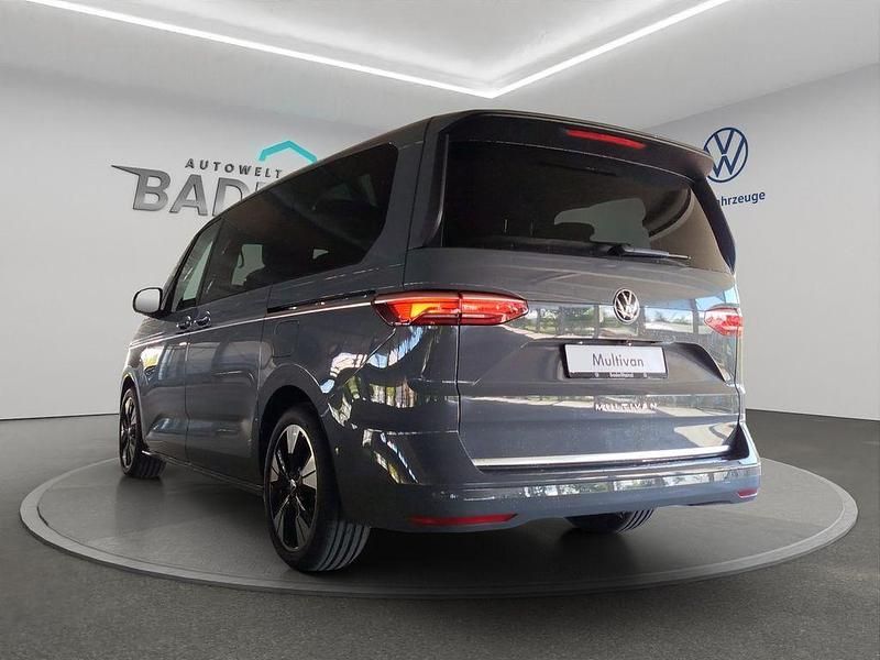 Neu VW Multivan Style 204 PS (150 kW) 2025 Grau Van