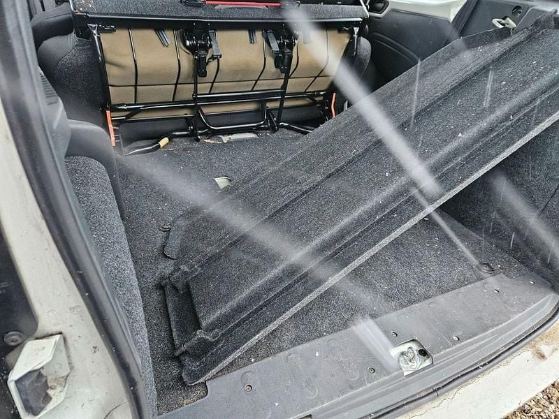 Gebraucht Fiat Qubo Active 73 PS (53 kW) 2010 Weiß Van / Kleinbus