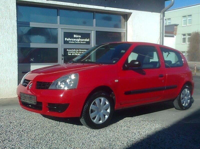 Gebraucht Renault Clio II 58 PS (42 kW) 2007 Rot Kleinwagen