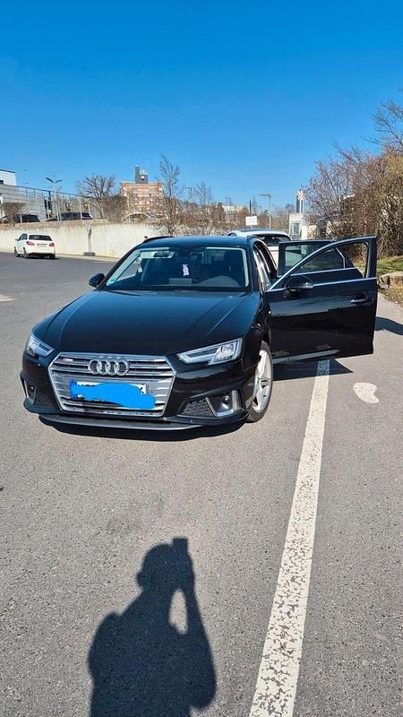 Gebraucht Audi A4 S-Line 190 PS (139 kW) 2019 Schwarz Kombi
