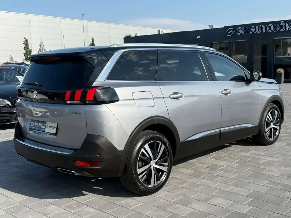 Gebraucht Peugeot 5008 Allure GT-Line 131 PS (96 kW) 2020 Grau SUV