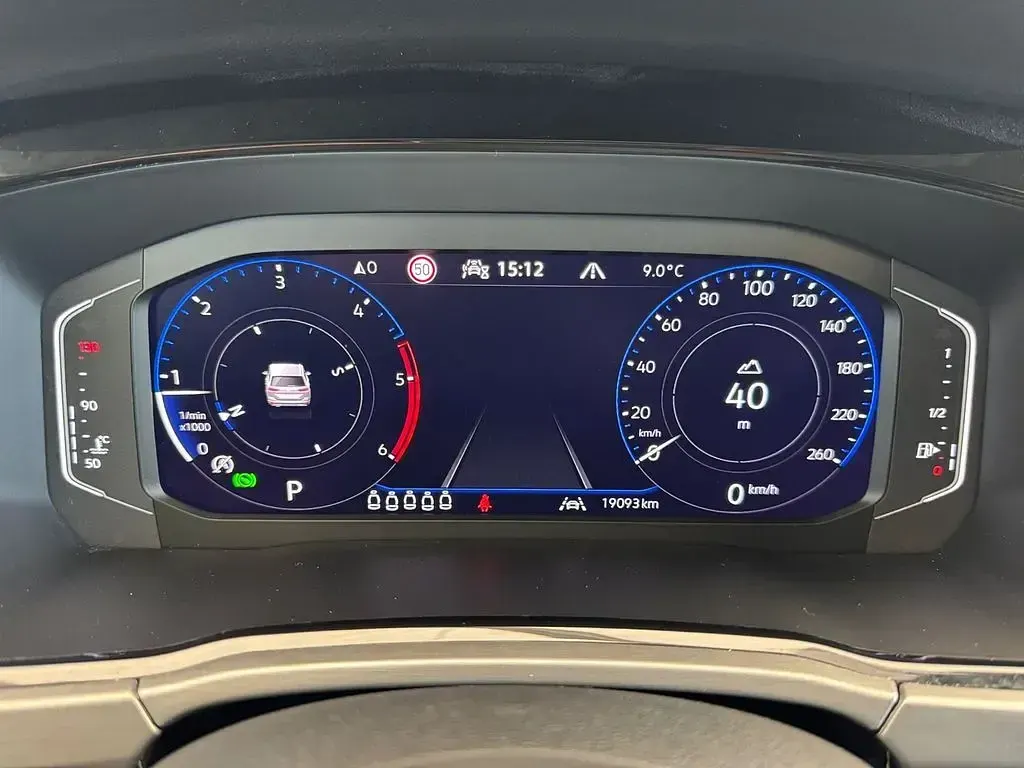 Gebraucht VW Touran Comfortline 150 PS (110 kW) 2025 Delfingrau metallic Van / Kleinbus