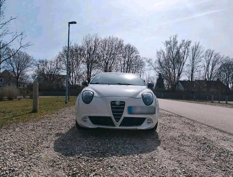 Gebraucht Alfa Romeo MiTo 69 PS (50 kW) 2015 Weiß Kleinwagen
