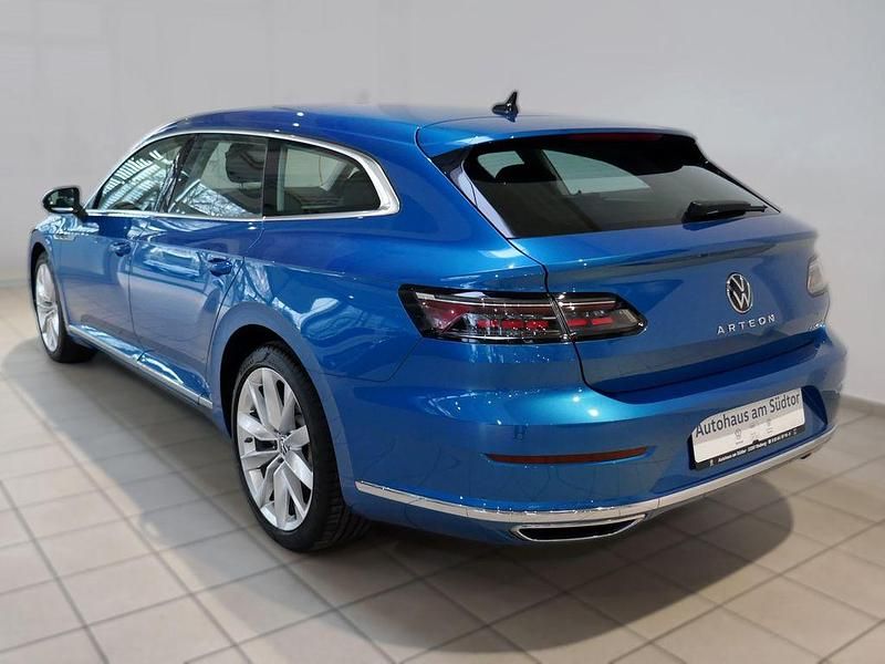 Gebraucht VW Arteon Elegance 218 PS (160 kW) 2022 Eisvogelblau metallic (metallic) Kombi