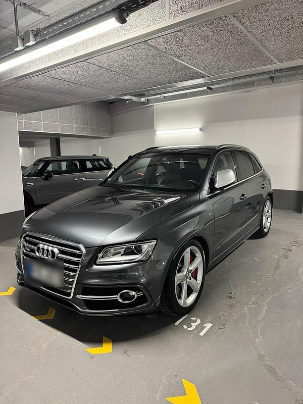 Grau Gebraucht 2016 Audi SQ5 Competition SUV | 23.500 € (Fairer Preis) - Bild 1/4