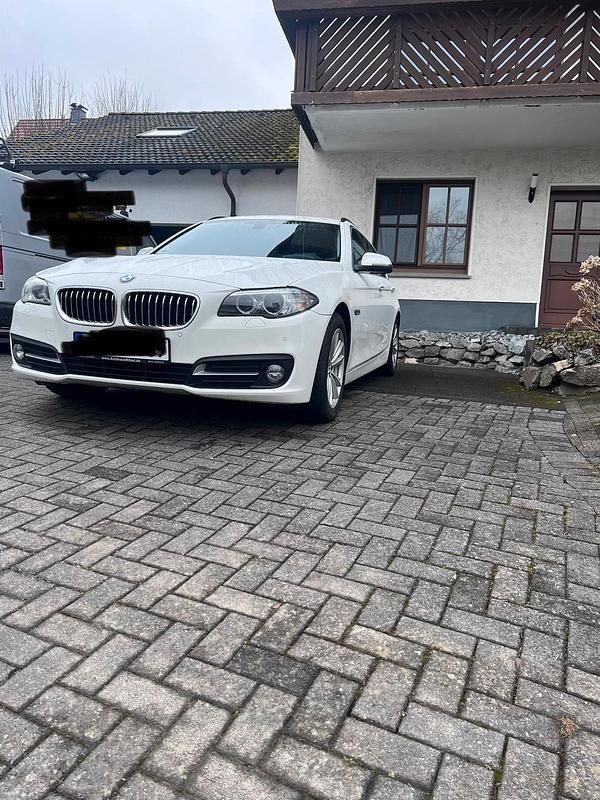 Gebraucht BMW 530 258 PS (189 kW) 2016 Weiß Kombi