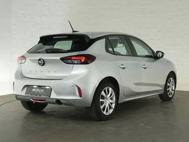 Usado Opel Corsa 75 HP (55 kW) 2024 Prateado Citadino