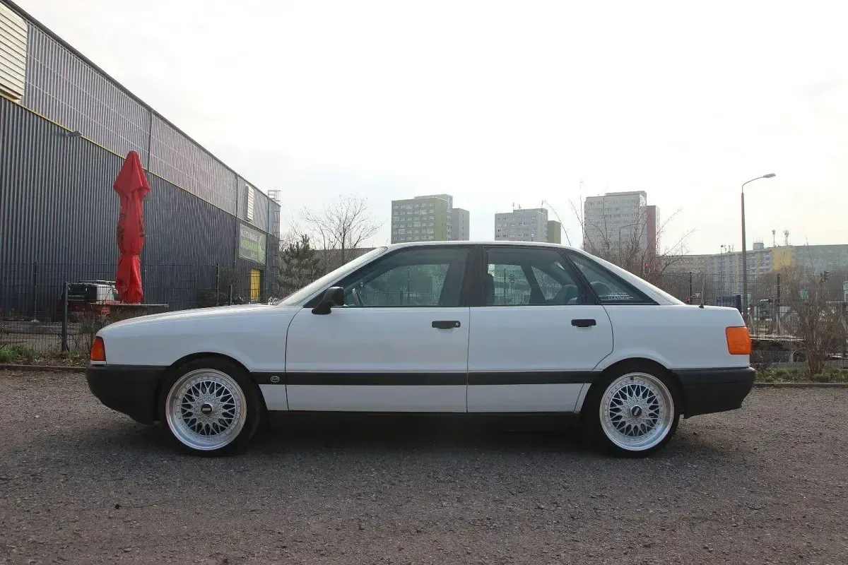 Gebraucht Audi 80 90 PS (66 kW) 1991 Weiß Limousine