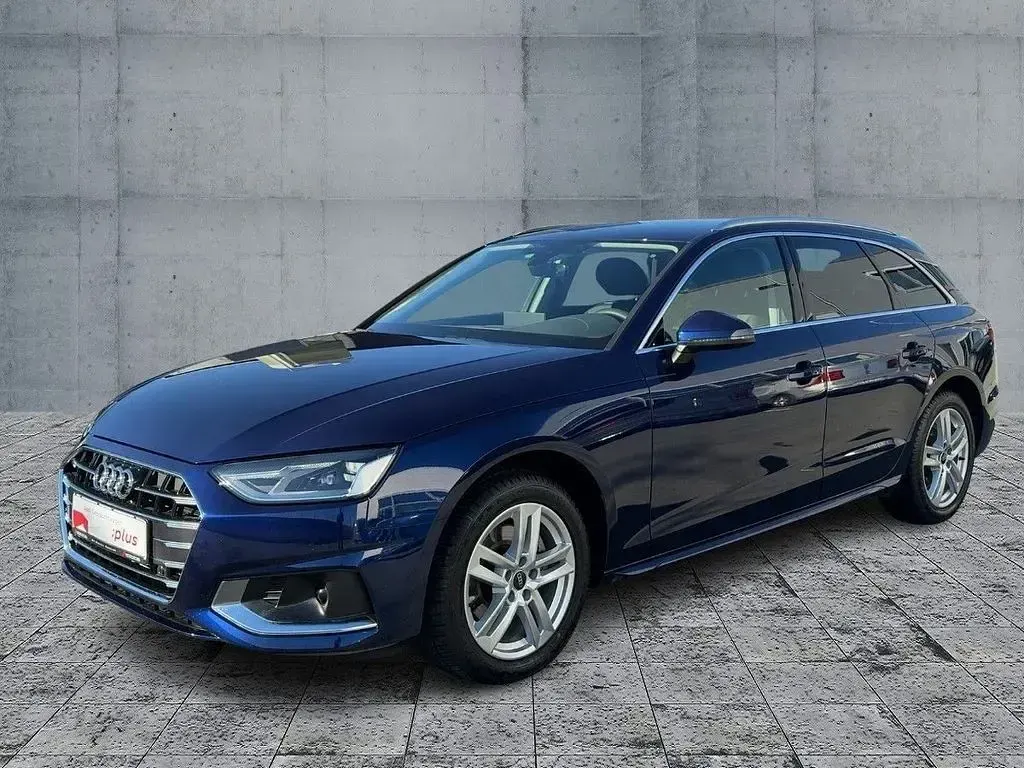 Gebraucht Audi A4 Advanced 150 PS (110 kW) 2025 Navarrablau metallic Kombi