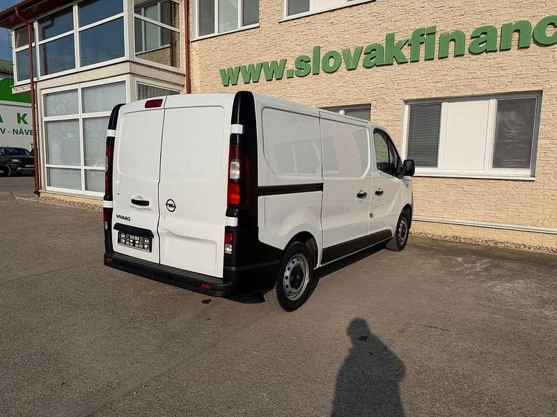 Second-hand Opel Vivaro 95 CP (69 kW) 2019 Monovolum