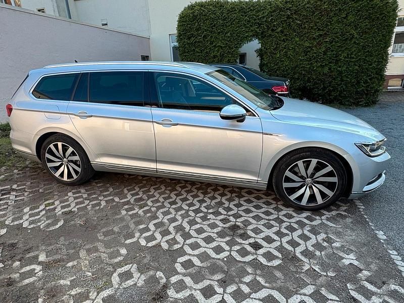 Gebraucht VW Passat Highline 239 PS (175 kW) 2015 Silber Kombi