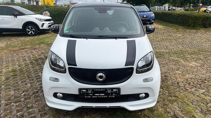 Weiß Gebraucht 2019 Smart ForFour Brabus Kleinwagen | 12.890 € (Fairer Preis) - Bild 1/4