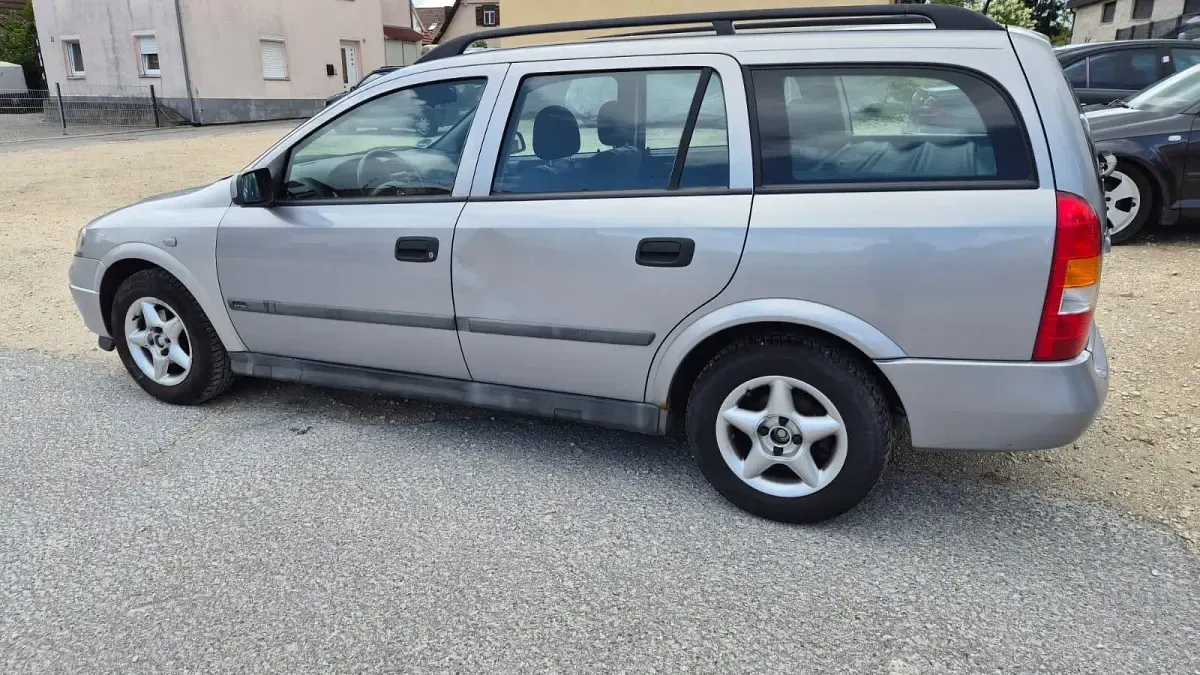 Usata Opel Astra 101 CV (74 kW) 2000 Station wagon