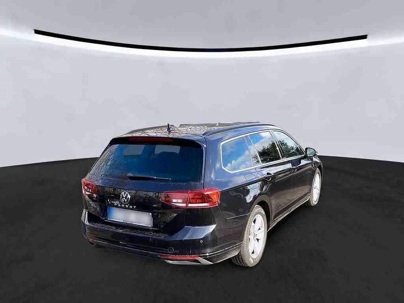 Second-hand VW Passat Business 200 CP (147 kW) 2021 Negru Break