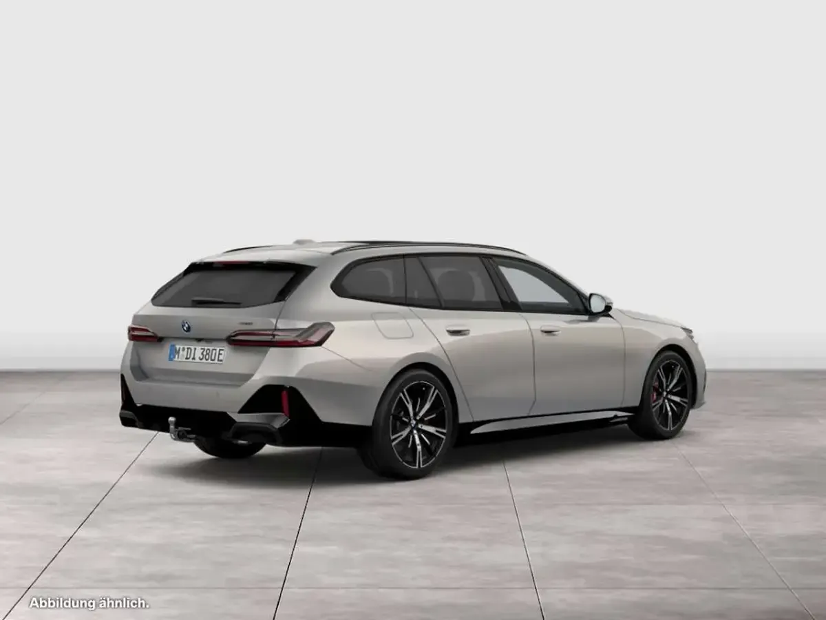 Neu BMW i5 M Sport 289 kW (394 PS) 2026 Oxidgrau Kombi