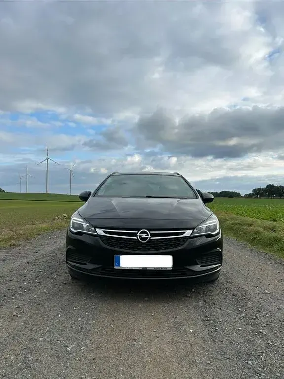 Gebraucht Opel Astra 136 PS (100 kW) 2018 Schwarz Limousine