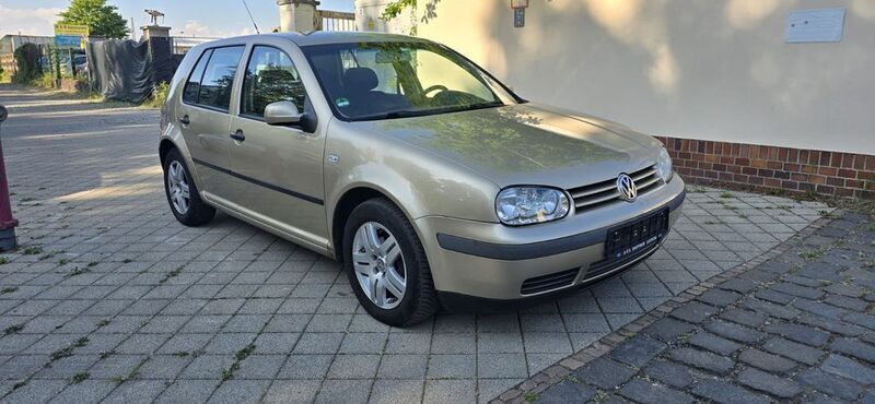 Gelb Gebraucht 2001 VW Golf IV Basis Limousine | 1.490 € (Fairer Preis) - Bild 1/4