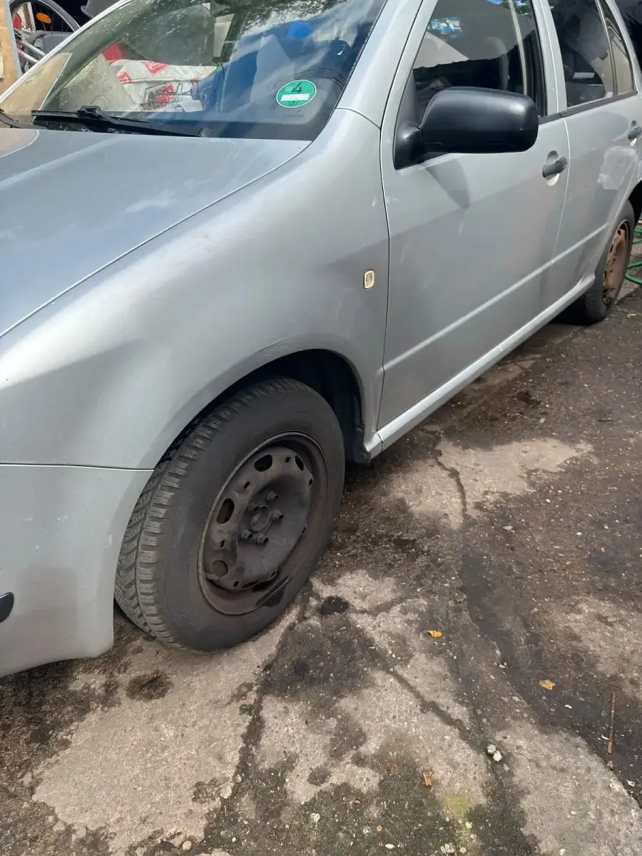 Gebraucht Skoda Fabia 75 PS (55 kW) 2004 Silber Kleinwagen