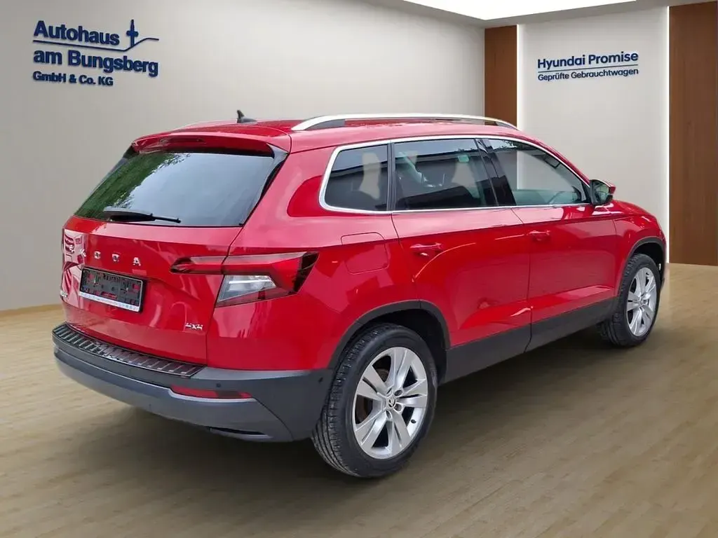 Gebraucht Skoda Karoq Style 150 PS (110 kW) 2021 Rot SUV