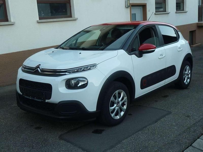 Weißrot Gebraucht 2017 Citroën C3 Feel Kleinwagen | 6.300 € (Fairer Preis) - Bild 1/4