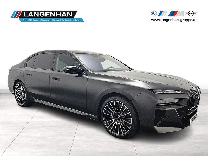 Grau Gebraucht 2024 BMW M760e Performance Limousine | 138.998 € - Bild 1/4