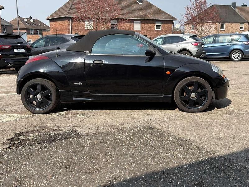 Gebraucht Ford StreetKa 95 PS (69 kW) 2004 Nero schwarz / pitch black Cabrio
