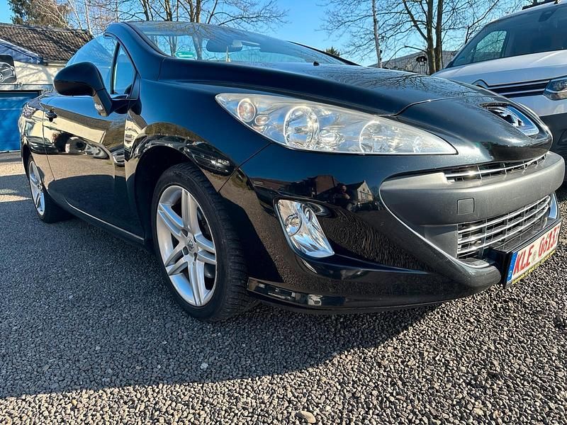 Schwarz Gebraucht 2011 Peugeot 308 CC Cabrio | 5.999 € (Etwas zu teuer) - Bild 1/4