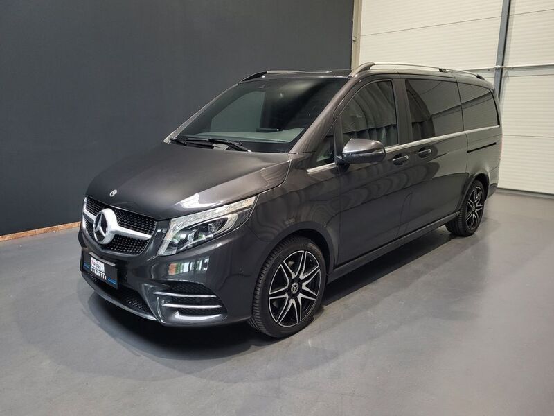 Graphitgrau dunkel mb 7831 Gebraucht 2022 Mercedes V250 AMG Van / Kleinbus | 49.950 € (Etwas zu teuer) - Bild 1/4