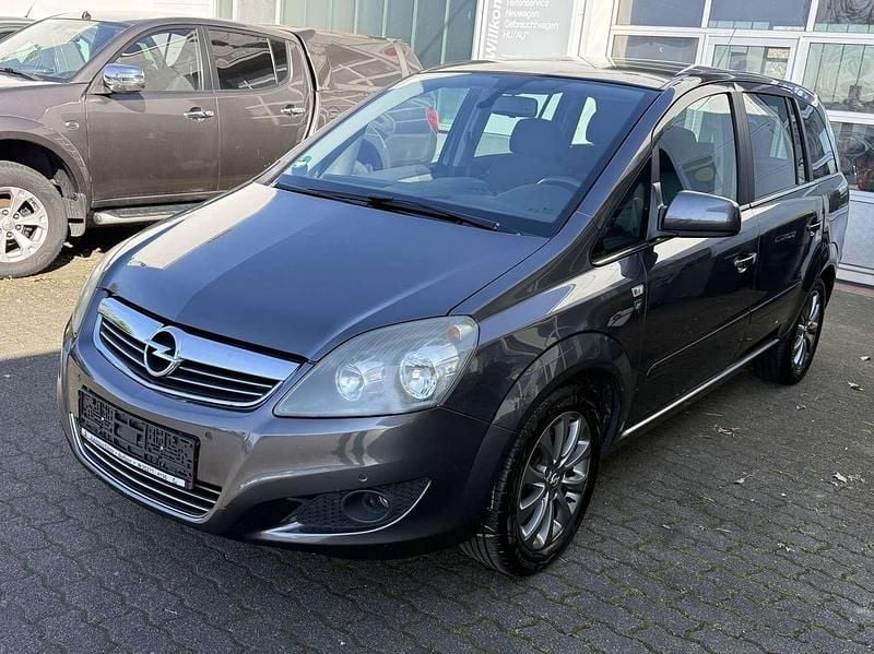 Gebraucht Opel Zafira Edition 140 PS (102 kW) 2010 Karbongrau Van / Kleinbus