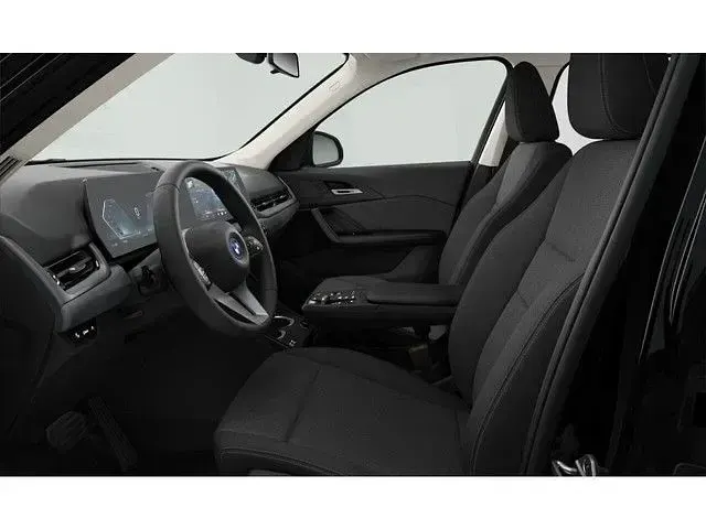 Używany BMW iX1 Performance 150 kW (204 KM) 2024 Czarny SUV