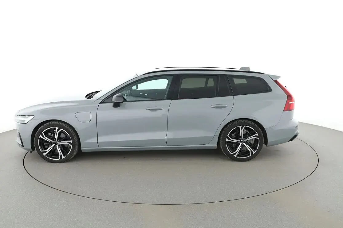 Gebraucht Volvo V60 Plus 2024 Grau Kombi