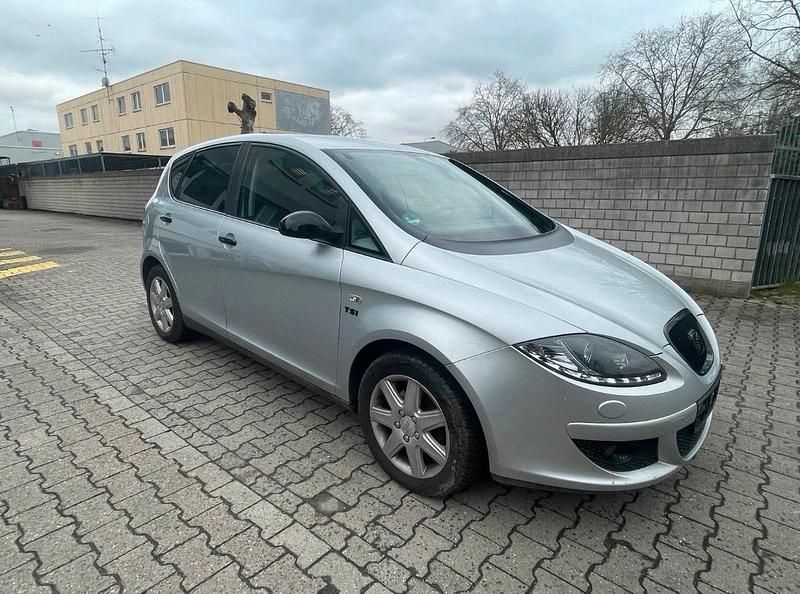 Gebraucht Seat Altea 125 PS (91 kW) 2009 Silber Kleinwagen