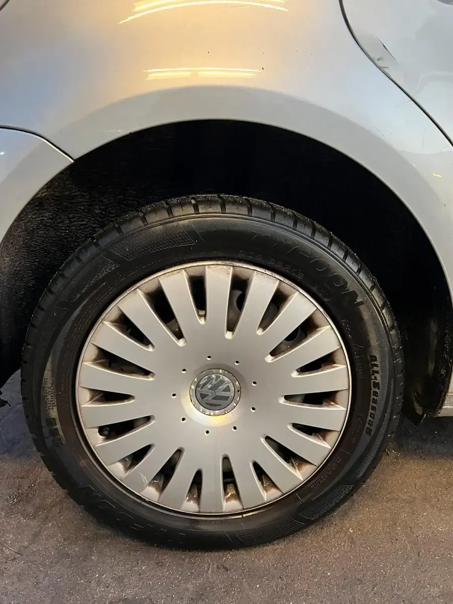 Gebraucht VW Touran 2007 Silber Van / Kleinbus