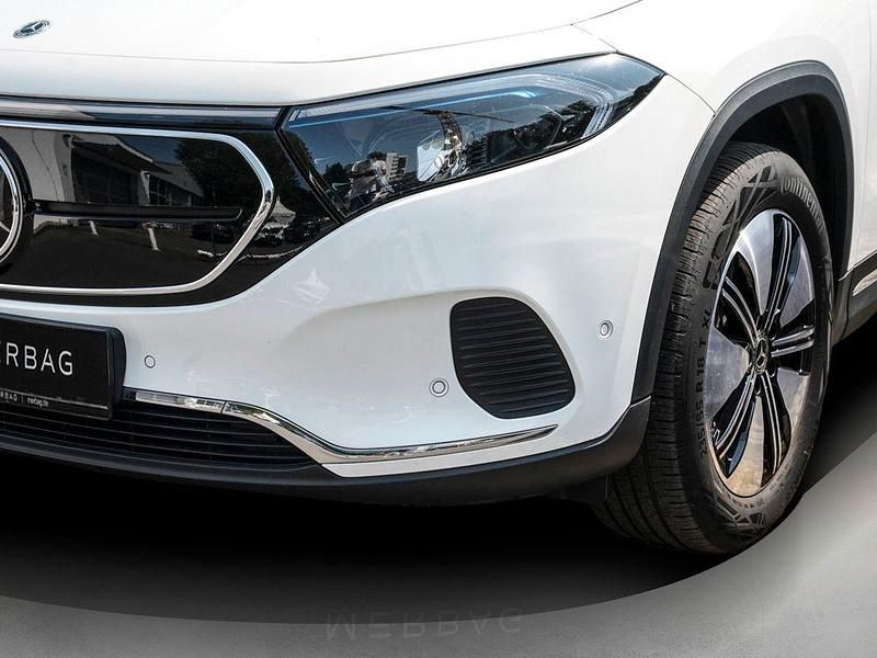 Gebraucht Mercedes EQA250 Progressive 139 kW (190 PS) 2022 Polarweiß SUV