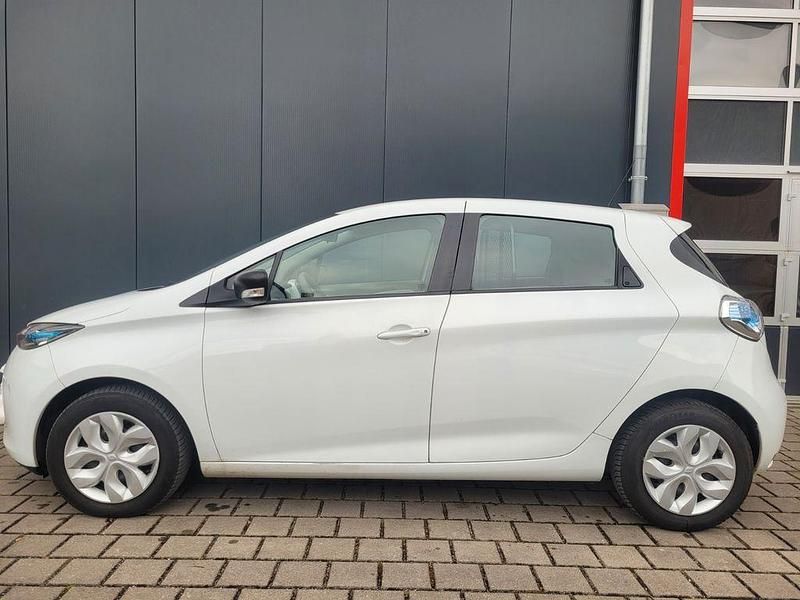 Gebraucht Renault Zoe 42 kW (58 PS) 2019 Weiß Kleinwagen