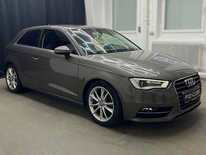 Gebraucht Audi A3 Sport 122 PS (89 kW) 2013 Grau Limousine