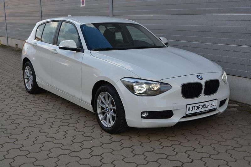 Weiß Gebraucht 2014 BMW 118 Kleinwagen | 11.999 € (Etwas zu teuer) - Bild 1/4