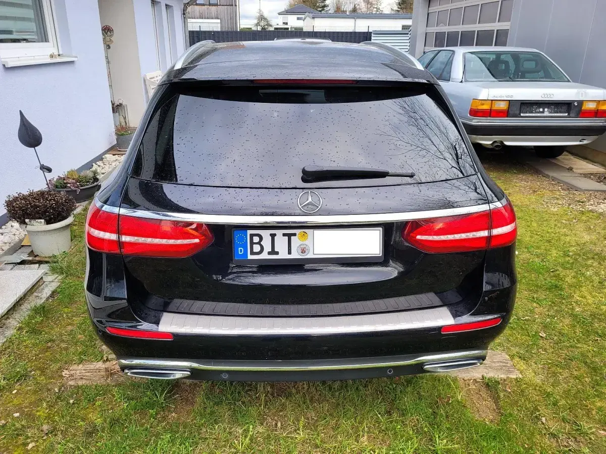 Gebraucht Mercedes E200 Avantgarde 160 PS (117 kW) 2020 Schwarz Kombi