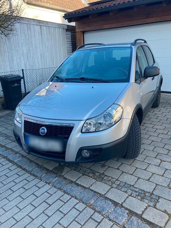 Gebraucht Fiat Sedici 120 PS (88 kW) 2008 Silber SUV