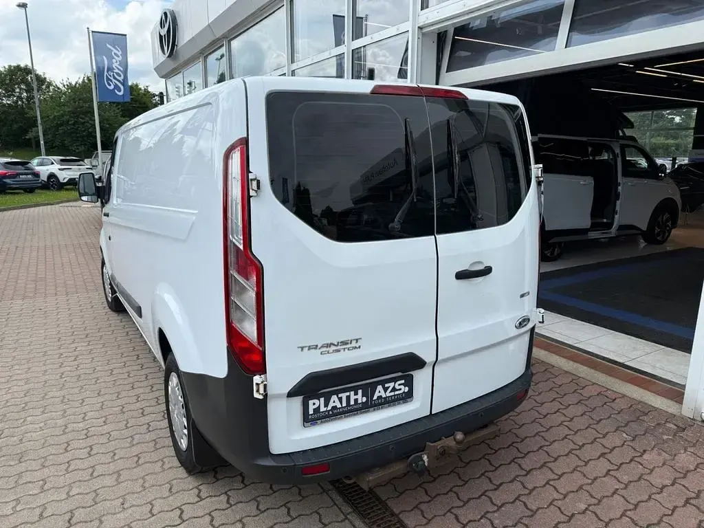 Gebraucht Ford Transit Custom Trend 125 PS (91 kW) 2013 Weiß Limousine