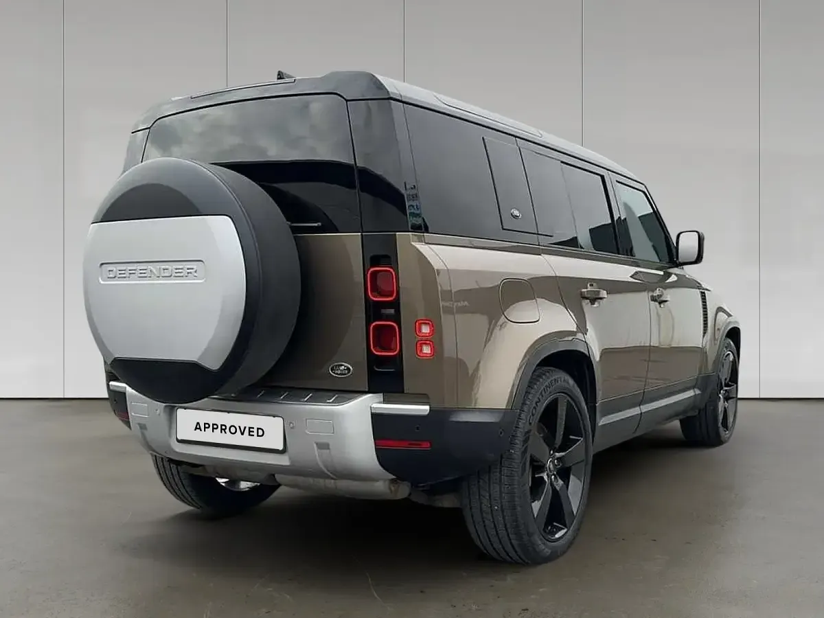 Gebraucht Land Rover Defender HSE 252 PS (185 kW) 2021 Gondwana stone gloss SUV