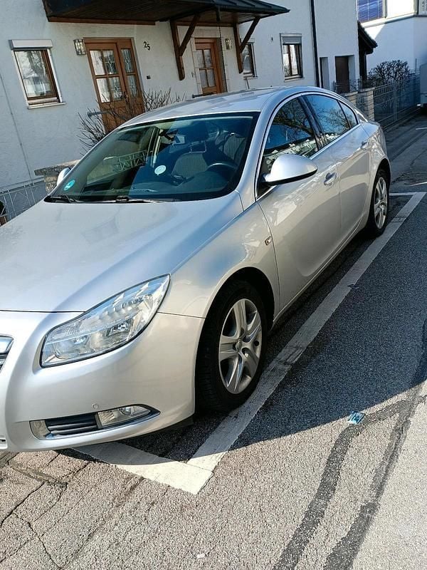 Gebraucht Opel Insignia Cosmo 131 PS (96 kW) 2009 Silber Limousine