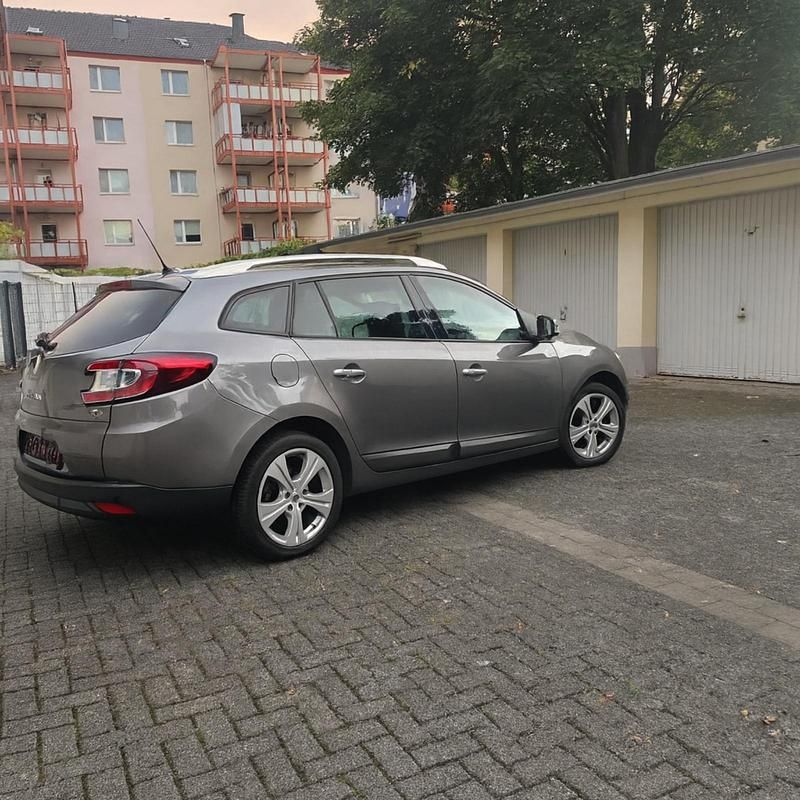 Gebraucht 2010 Renault Mégane GrandTour Dynamique Kombi | 4.250 € (Fairer Preis) - Bild 1/4