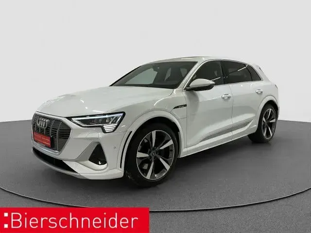 Używany Audi e-tron Ambiente 369 kW (503 KM) 2023 Biały SUV