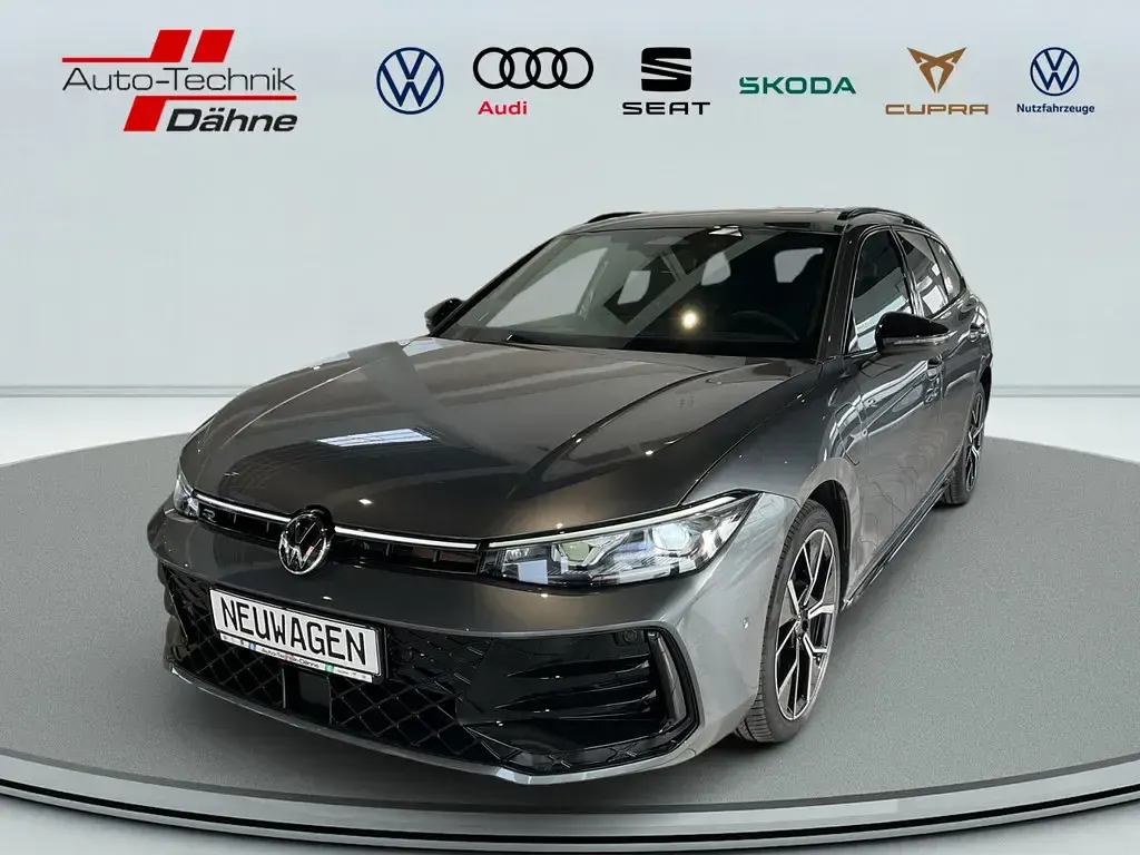Gebraucht VW Passat R-line 272 PS (200 kW) 2026 Kombi