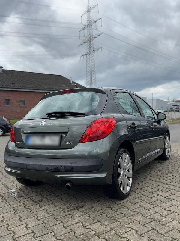 Gebraucht Peugeot 207 150 PS (110 kW) 2009 Grün Limousine