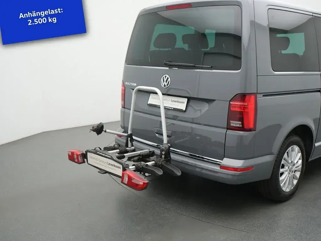 Gebraucht VW Multivan Generation Six 204 PS (150 kW) 2022 Grau Van / Kleinbus