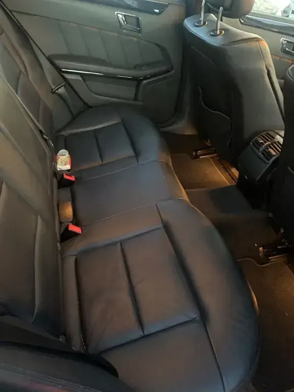 Gebraucht Mercedes E250 204 PS (150 kW) 2011 Silber Limousine